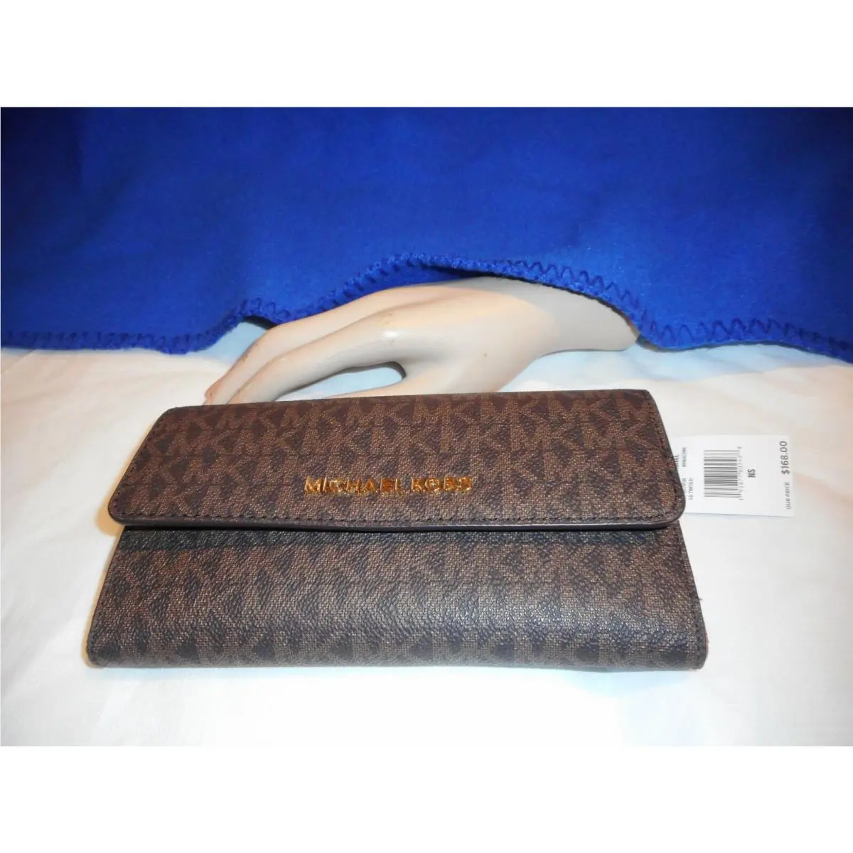 Michael Kors Jet Travel Brown Women Trifold Wallet
