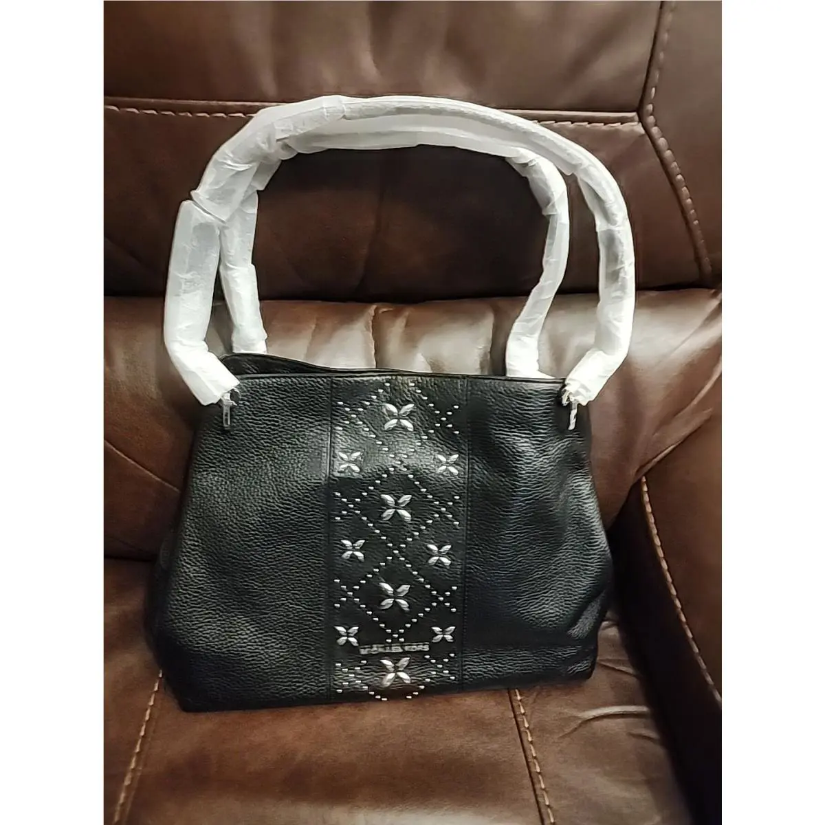 Michael Kors Leighton Shoulder Tote Purse Bag Hobo Studs Black Leather