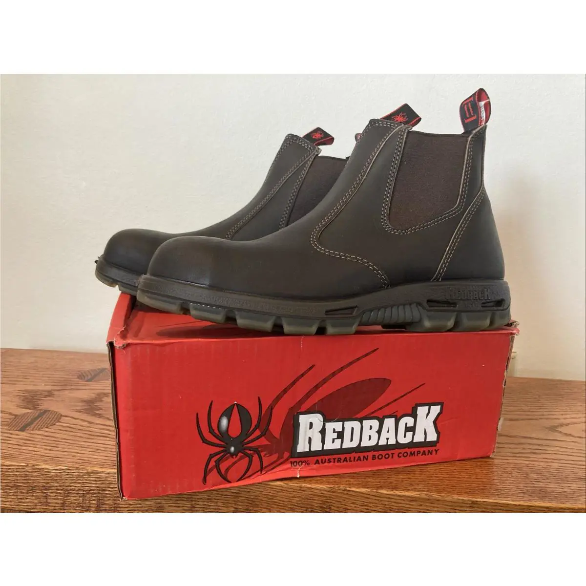 Men`s 12 US  Brown Usbok Elastic Sided Steel Toe Leather Safety Boots by Redback
