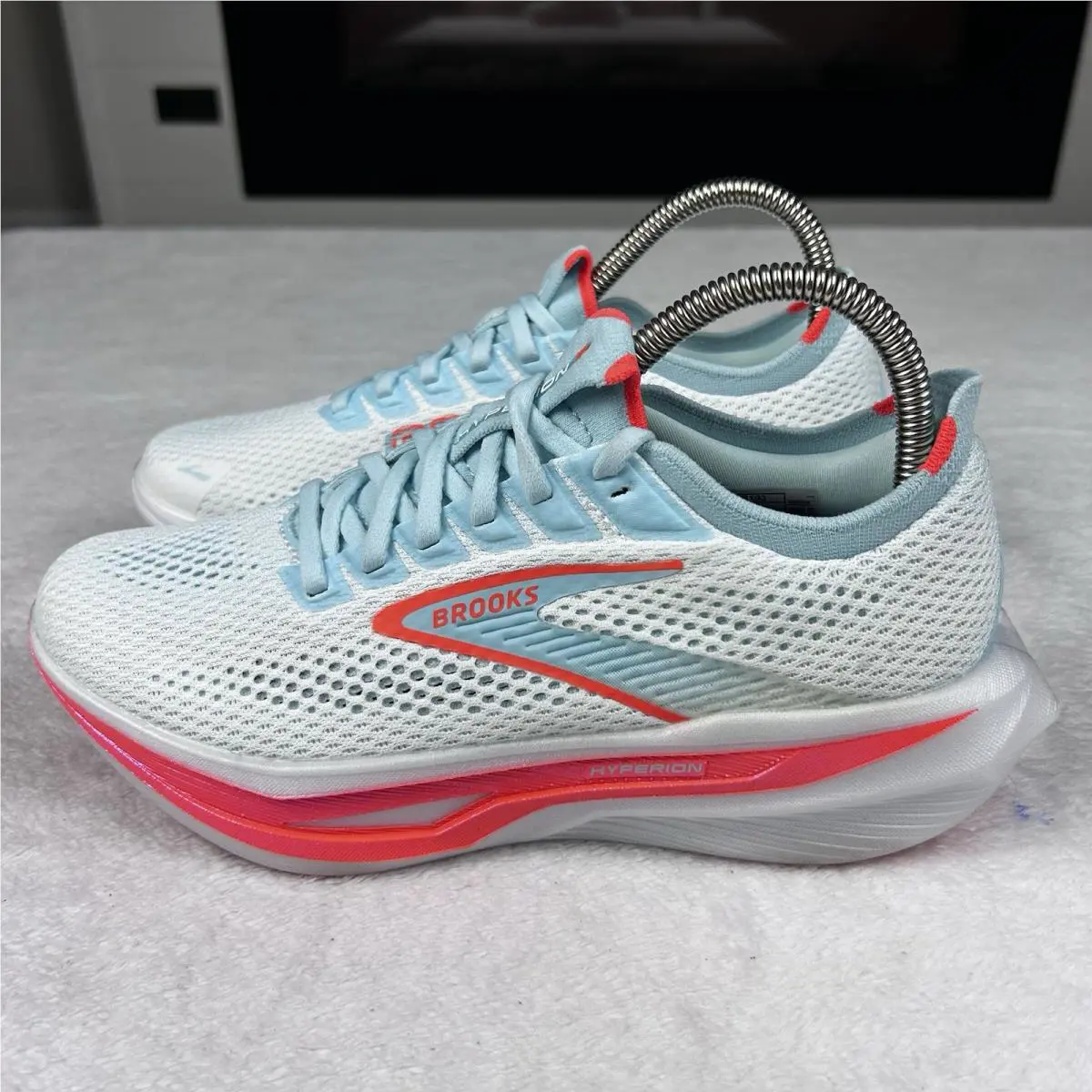 Brooks shoes - Brooks Hyperion 3 - Hyperion - 120453-1B-193 - White/Pink (UPC: 0195394681581) 1