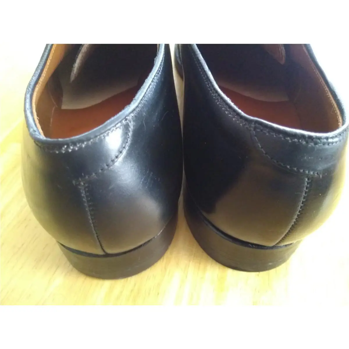 Brooks shoes - Black 2