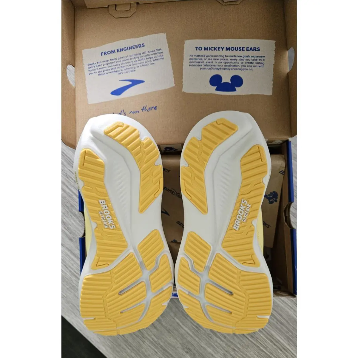 Brooks shoes - Brooks Ghost - Ghost - Yellow 9