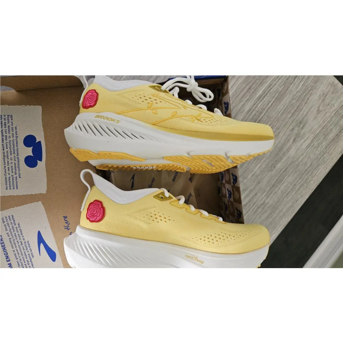 Brooks shoes - Brooks Ghost - Ghost - Yellow 10