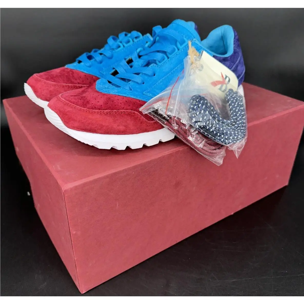 Concepts x Brooks Chariot Merlot Royal Navy Red Suede Sneaker 1101781D464 Size 7