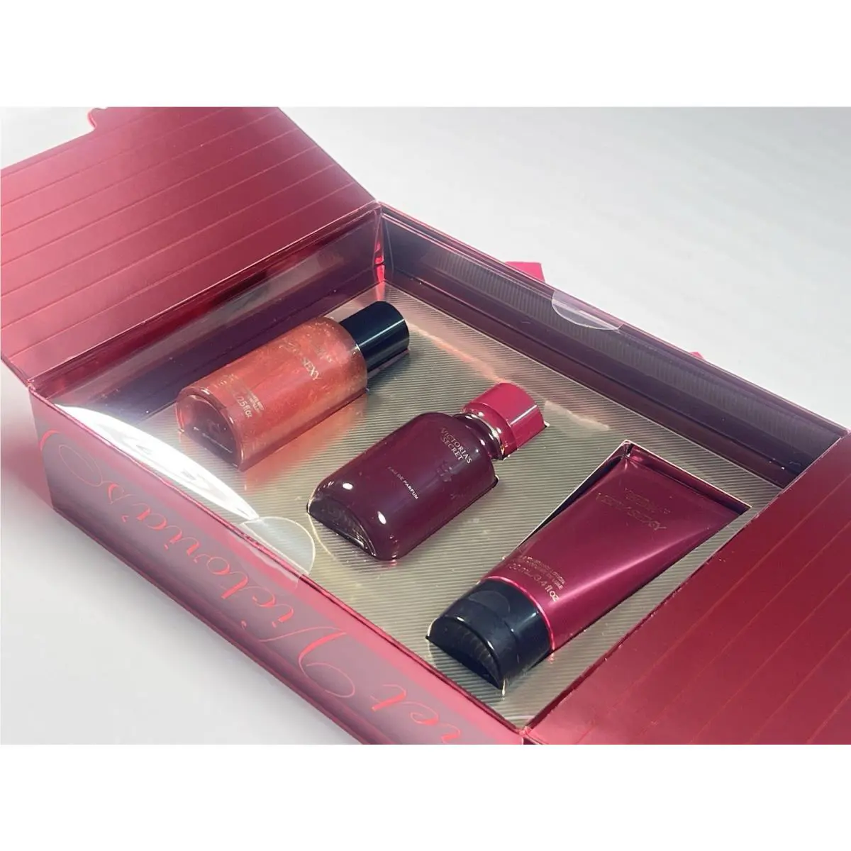 Victoria`s Secret Very Sexy Luxe Fine Fragrance Gift Set