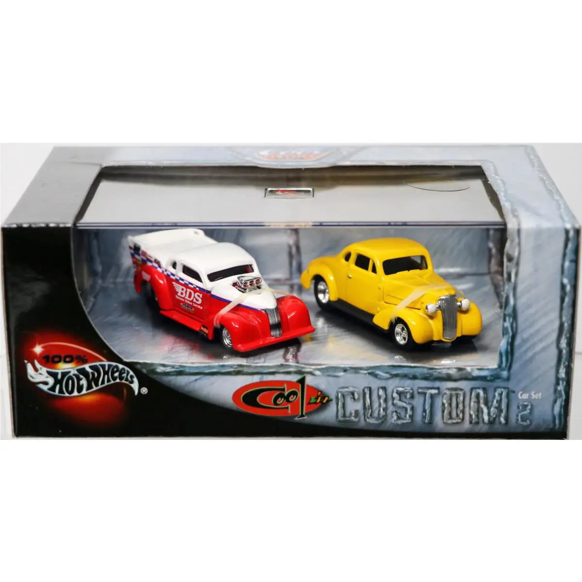 Hot Wheels `37 Chevy Cool `n Custom II Car Set - 29214 Nrfb 2000 1:64