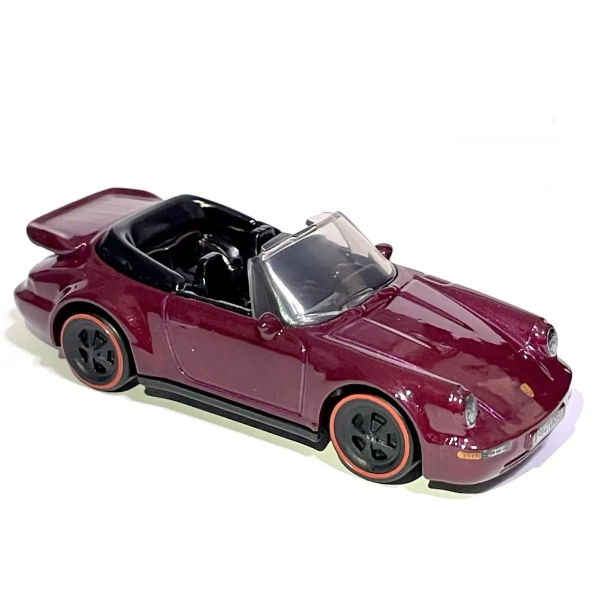 Hot Wheels Custom Made Porsche 911 Turbo Cabriolet Diecast