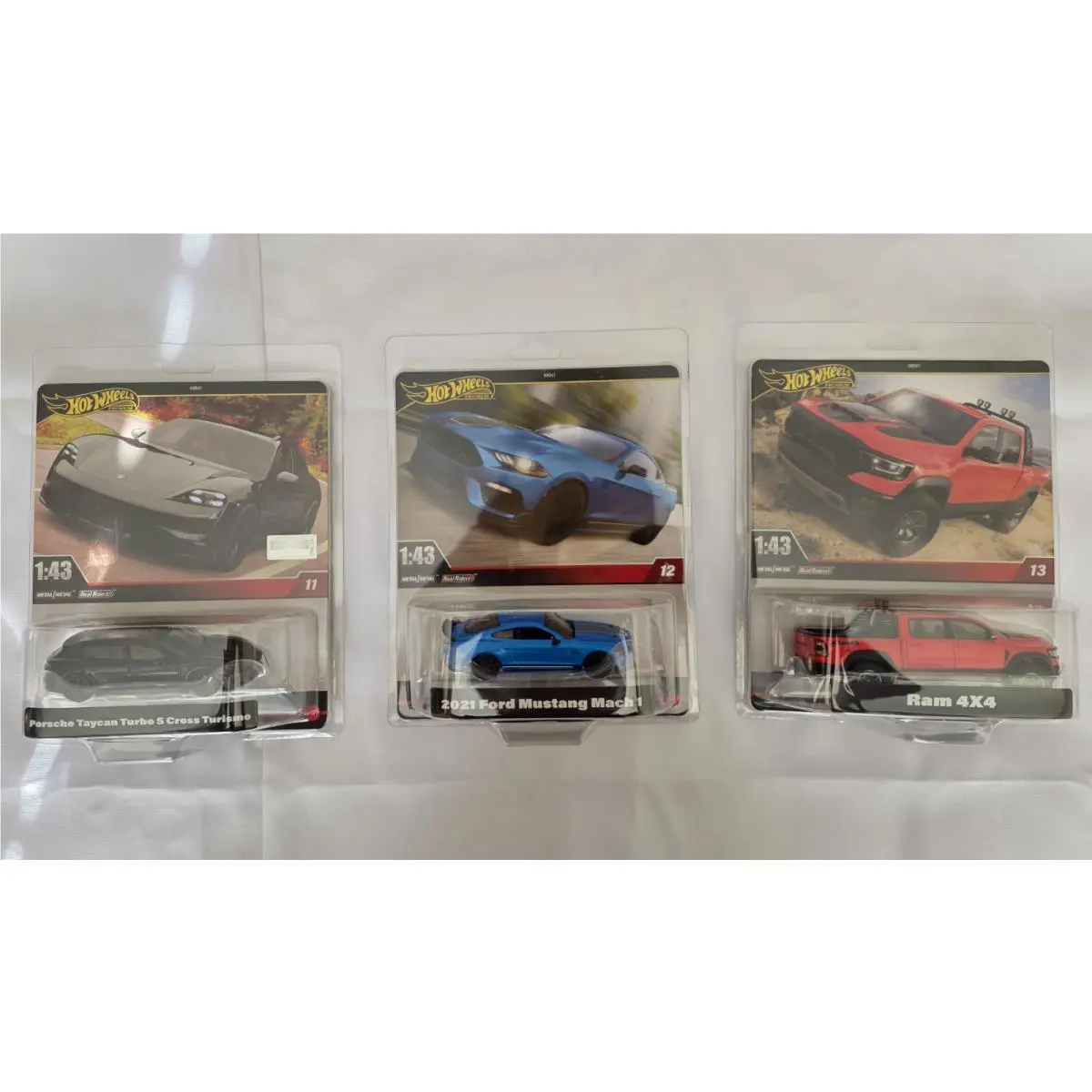 Hot Wheels Premium 1:43 Ram 4X4 2021 Ford Mustang Mach 1 Porsche Taycan Turbo