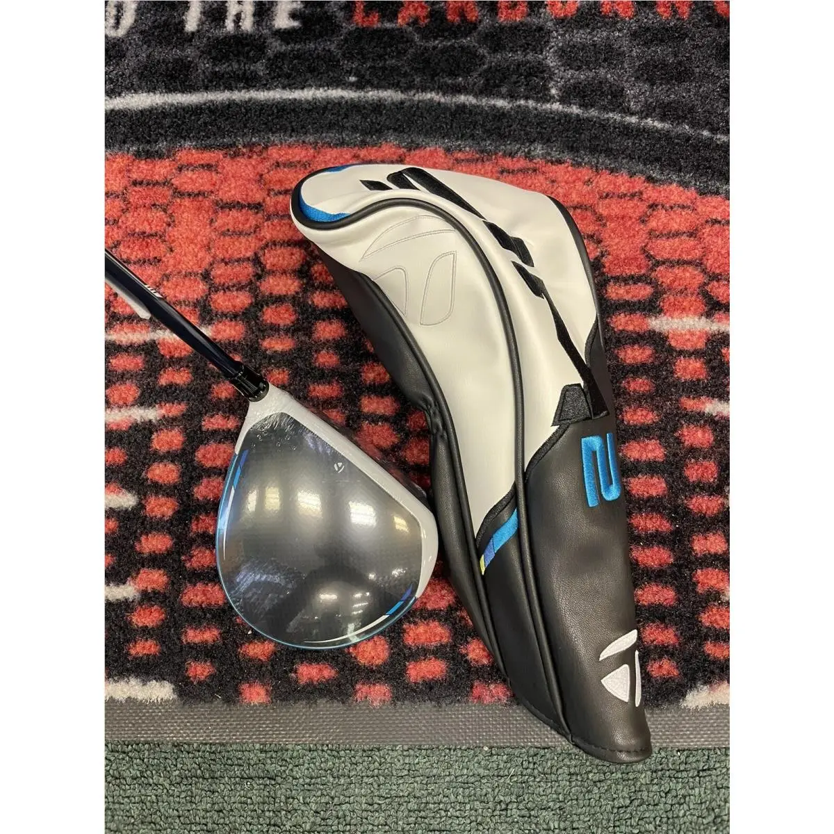Taylormade Sim 2 Max Driver Mens RH Fujikura Ventus 5r 10.5 Degree Regular