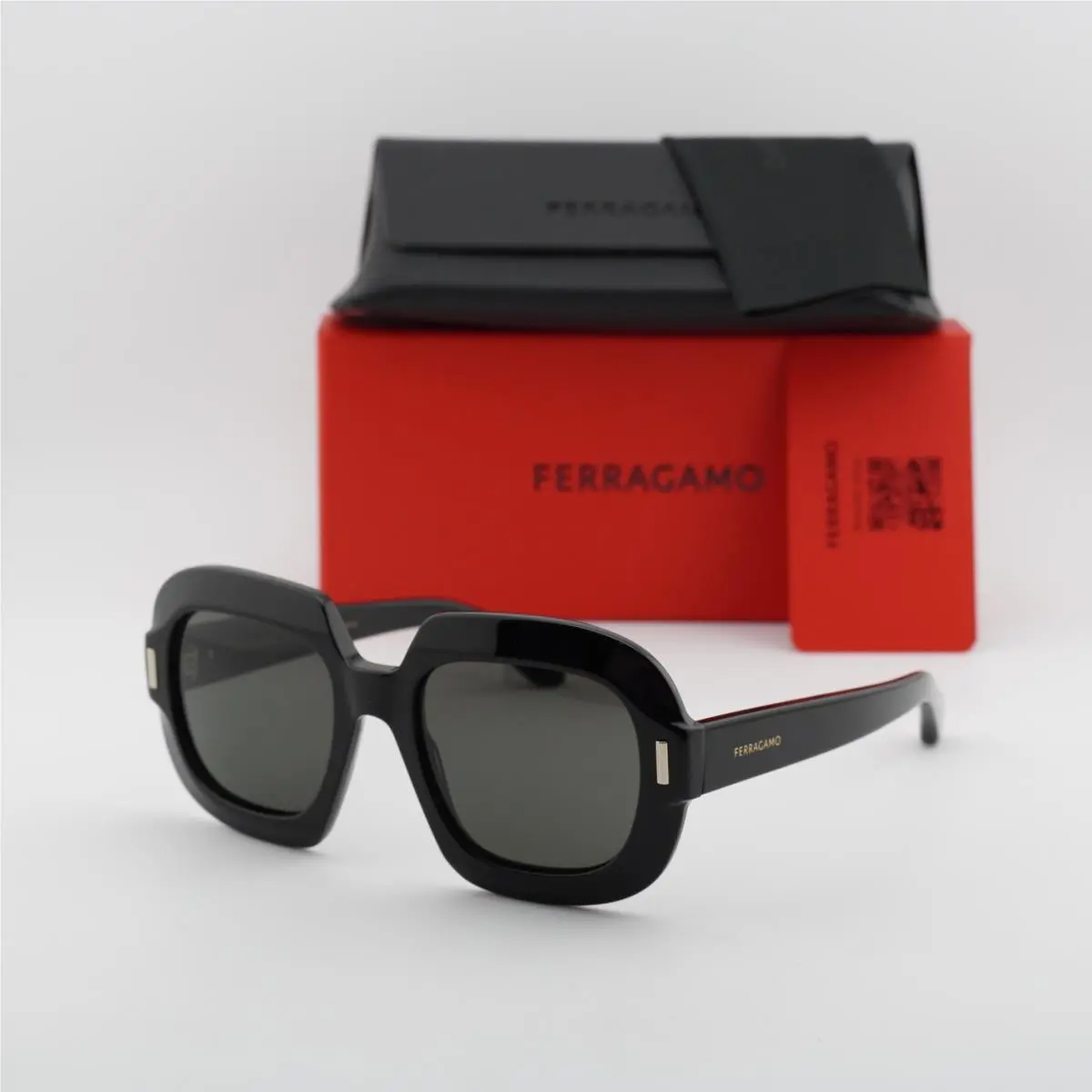 Salvatore Ferragamo SF2068SE 259 Beige/burgundy 54-20-145 Sunglasses