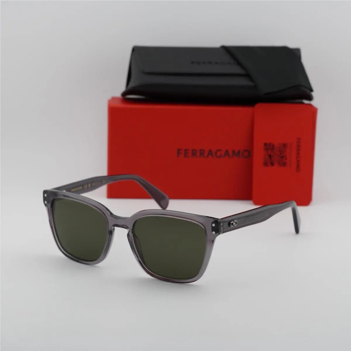 Salvatore Ferragamo SF1040SCP 020 Transparent Grey/grey 55-19-150 Sunglasses