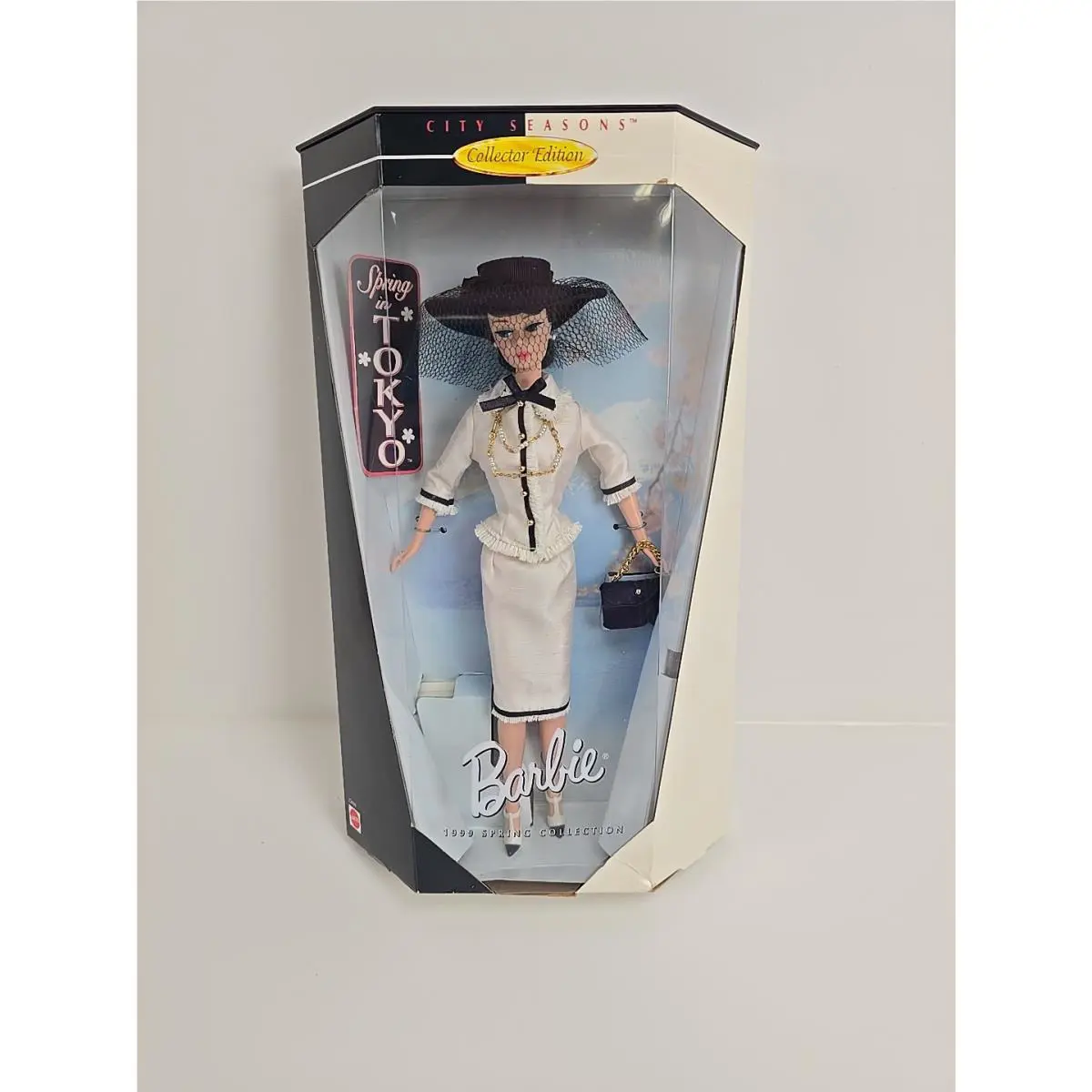 Vintage 1999 Barbie City Seasons Spring In Tokyo Doll 23499 Vintage Face
