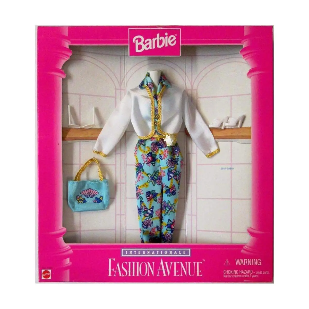 Barbie 15902 1996 Barbie Fashion Avenue Intrnationale Mib