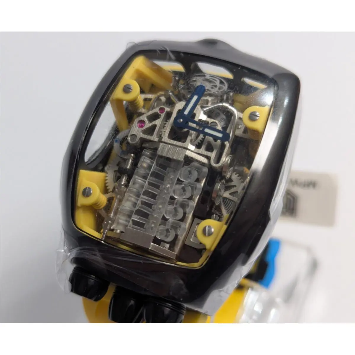 Invicta Montres Prestige MPW-0357 Engine Skeleton Automatic Tonneau Yellow Watch