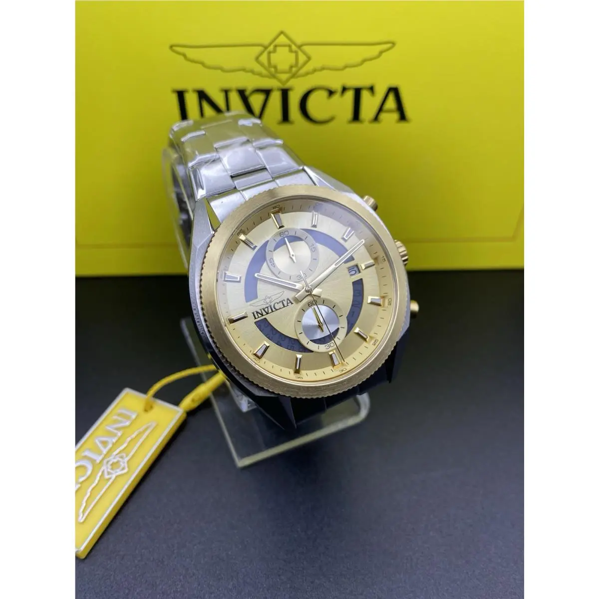 Invicta Speedway 45mm Quartz Chronograph Men’s Watch 50435 Very Sharp Watch
