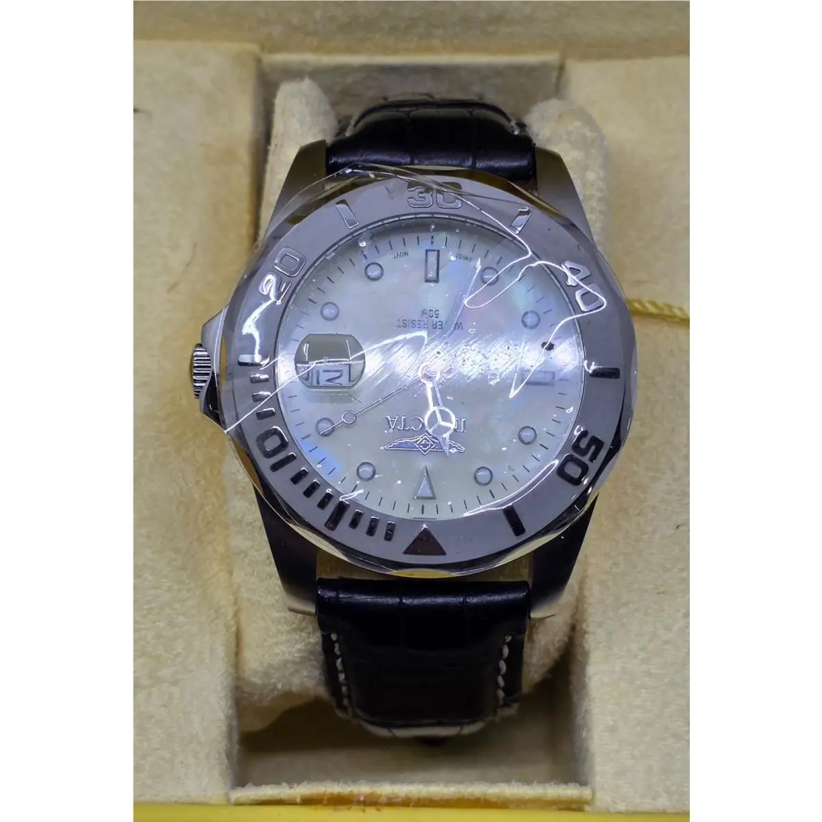 Invicta Pro Diver 0006 Unisex Watch - Mother of Pearl Dial - Black Leather
