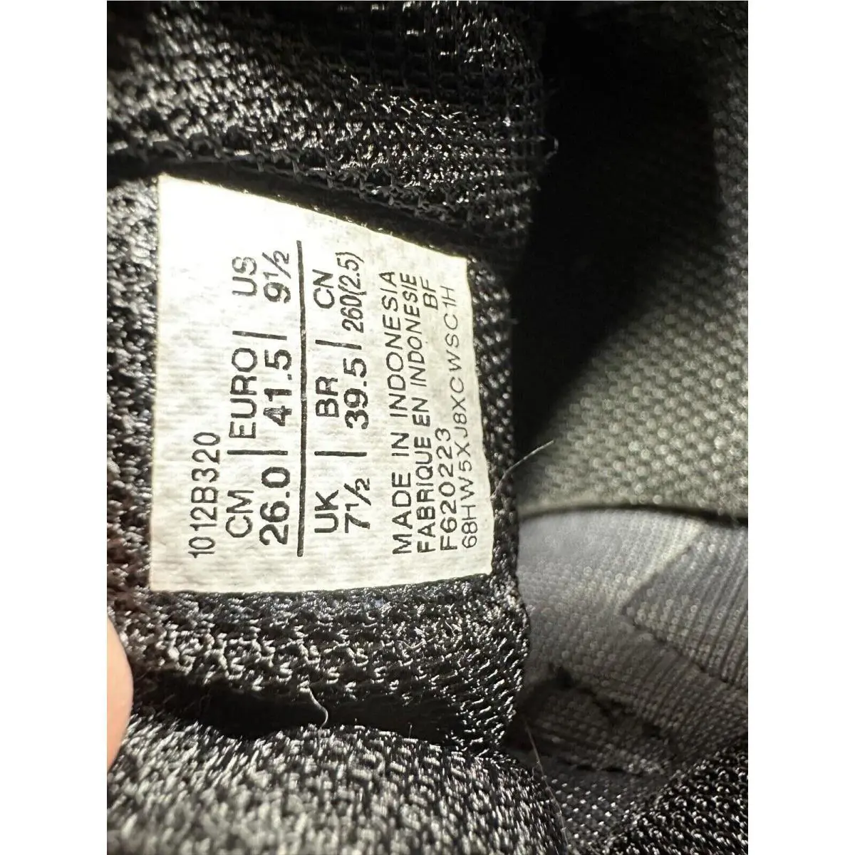 Asics shoes - ASICS GEL-Contend 8 - 1012b320-001 - Black & Carrier Gray (UPC: 196074358137) 7