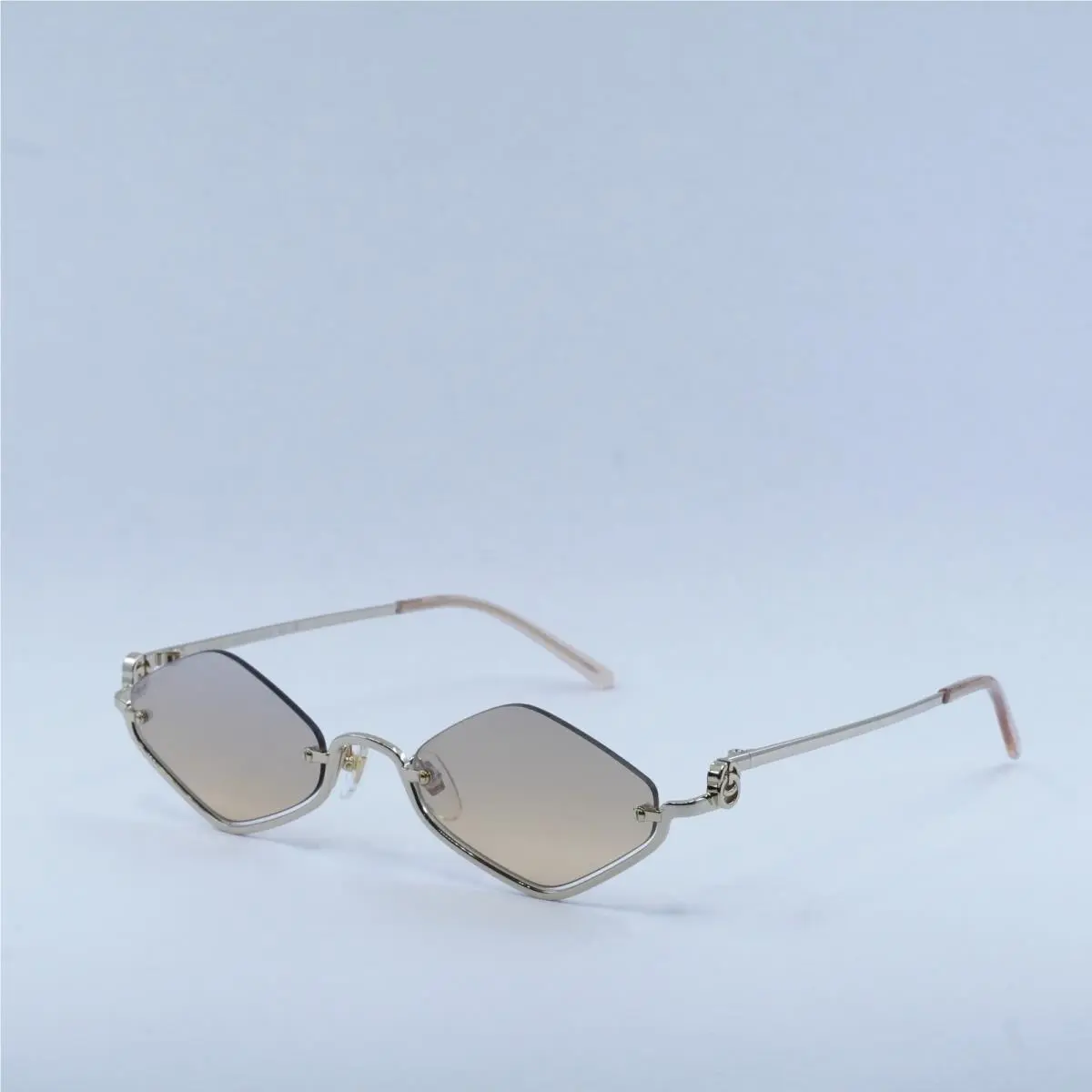 GG1604S 003 Gold/orange Mirror Gradient 53-22-135 Sunglasses by Gucci