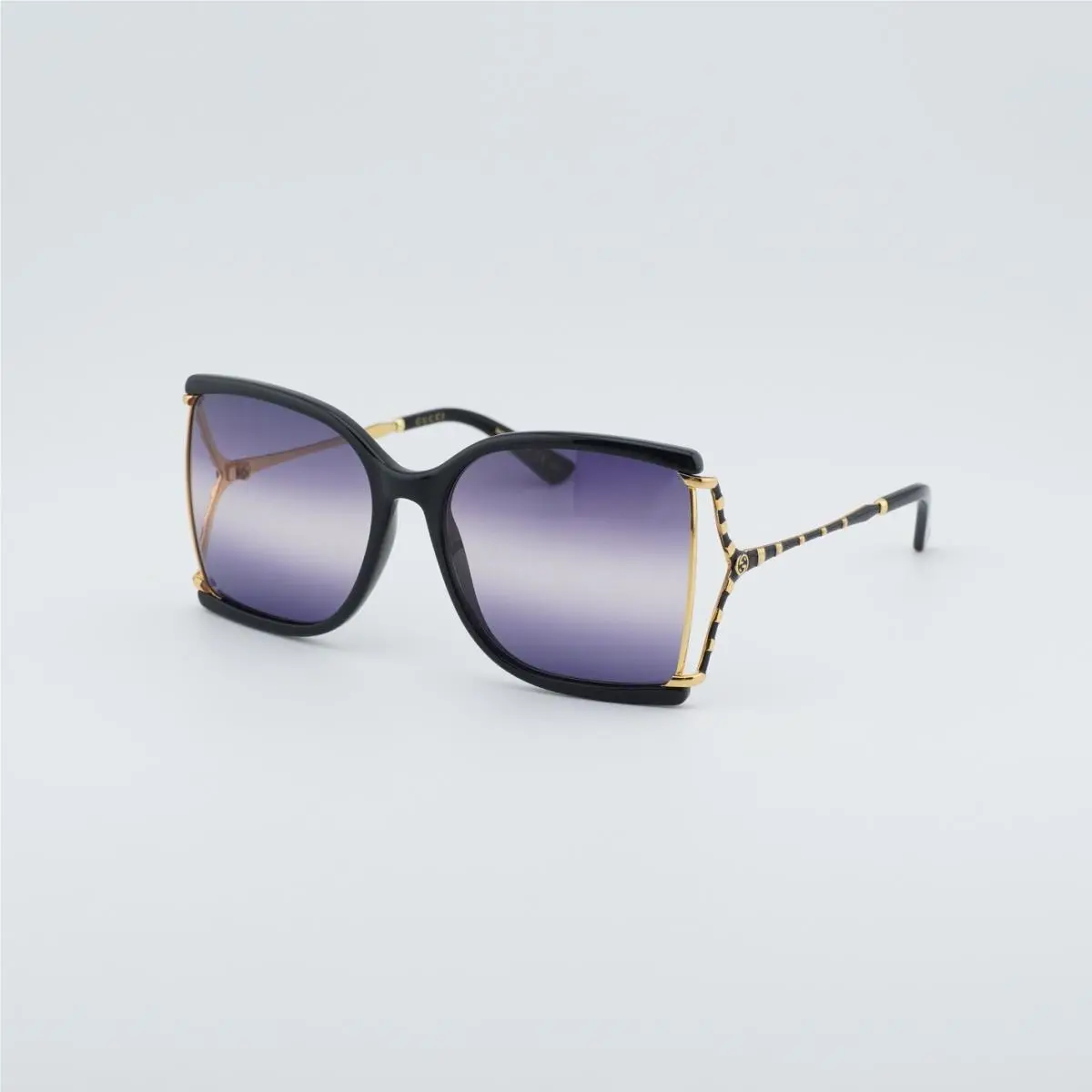 GG0592S 002 Black/gold/smoke Gradient 60-18-130 Sunglasses by Gucci