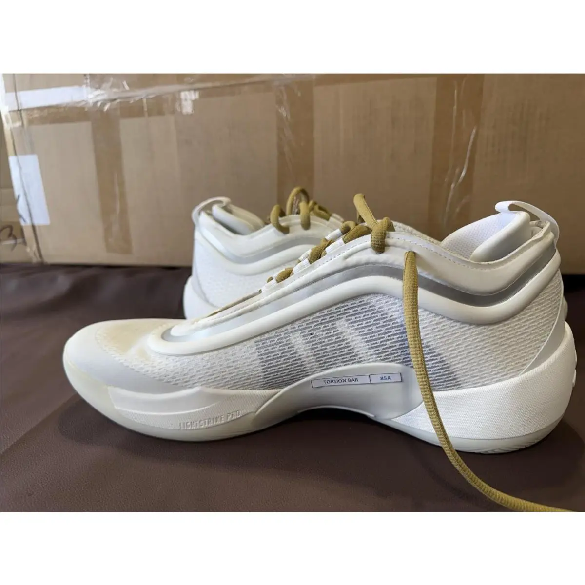Adidas shoes - adidas D.O.N. Issue - Issue - White 1