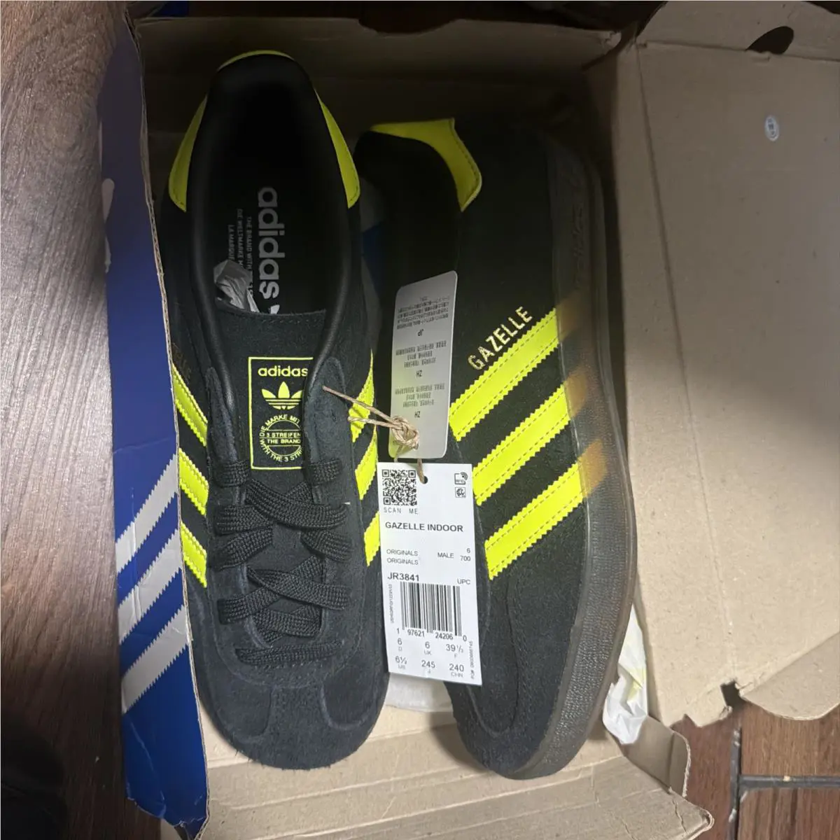 Adidas Gazelle Indoor Mens Size 6 JR3841 Black/yellow Sneakers Shoes