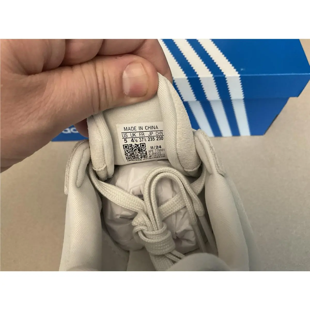 Adidas shoes - adidas Athletics - Athletics - White 4