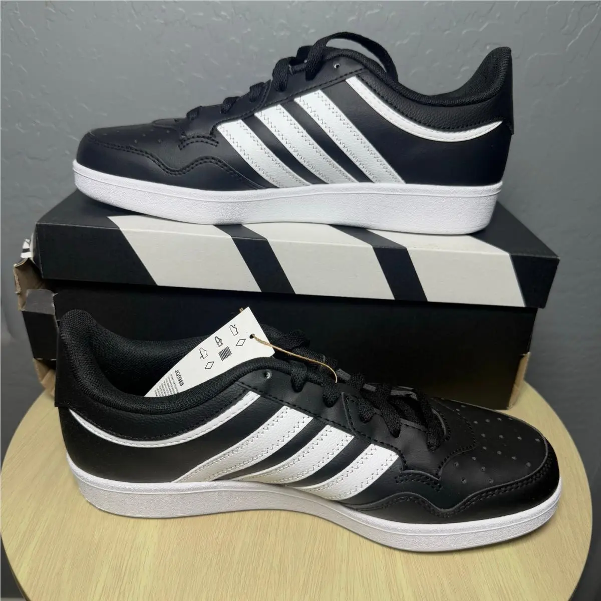 Adidas shoes - Black 0