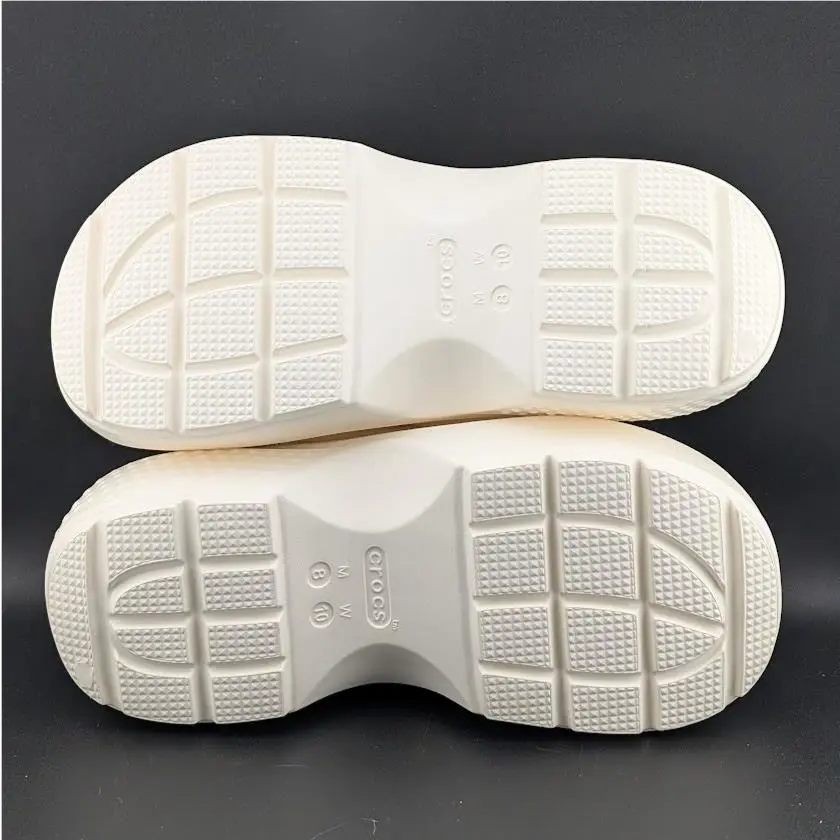 Crocs shoes - Crocs Stomp - Stomp - Chalk 8