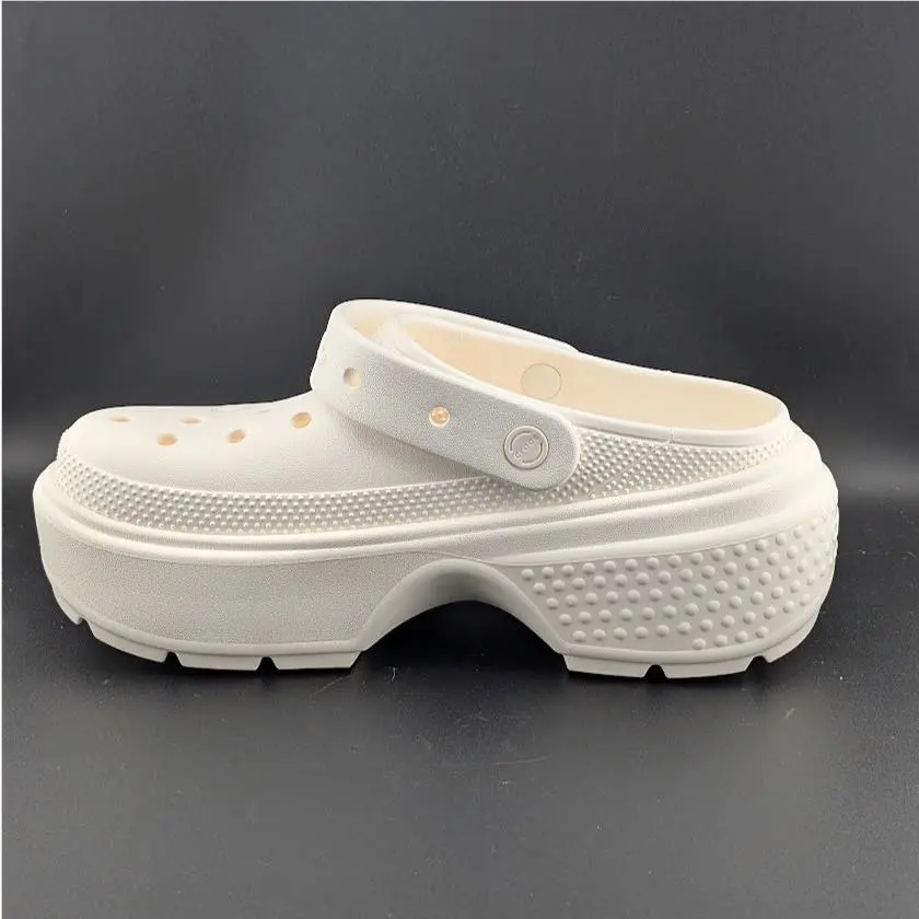 Crocs shoes - Crocs Stomp - Stomp - Chalk 6