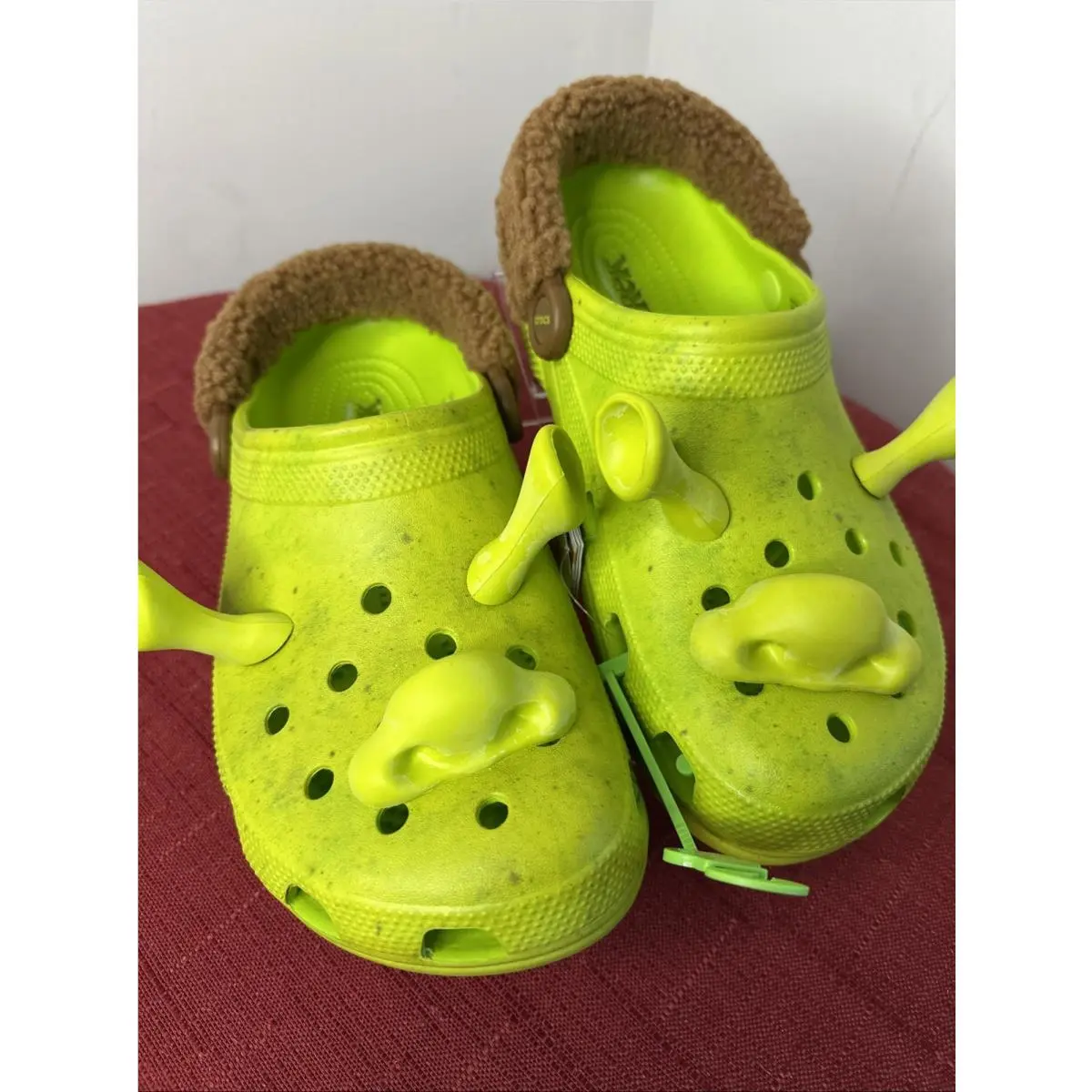 Crocs x Shrek Dreamworks Classic Clog Adult Men`s Size 10