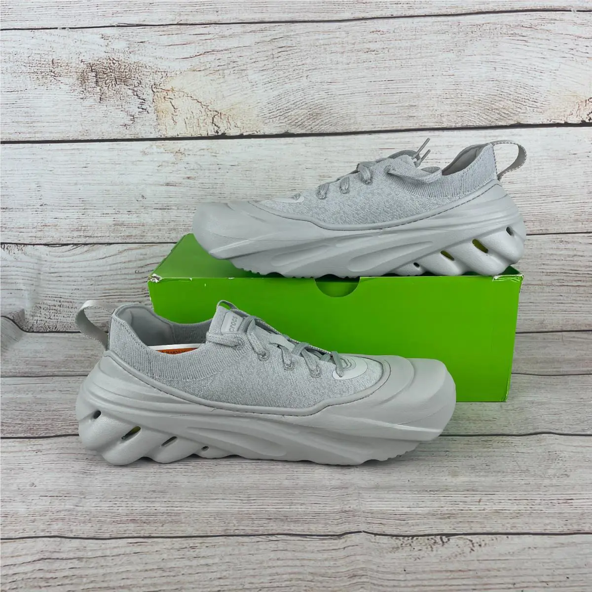 Crocs shoes - Gray (UPC: 196265765546) 0