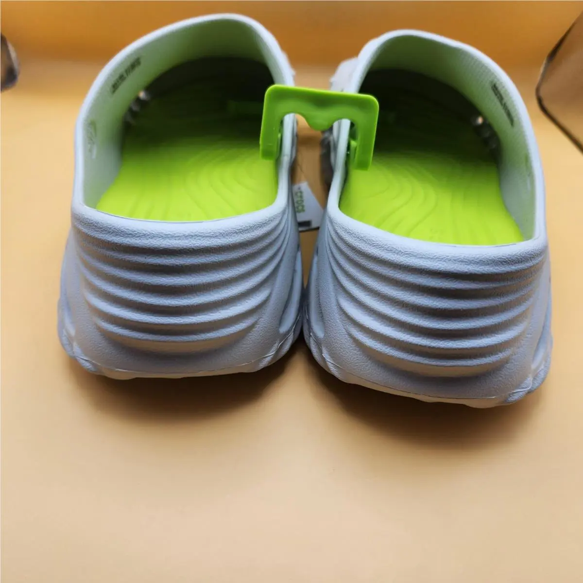 Crocs shoes - Echo Wave - Echo Wave - atmosphere 3