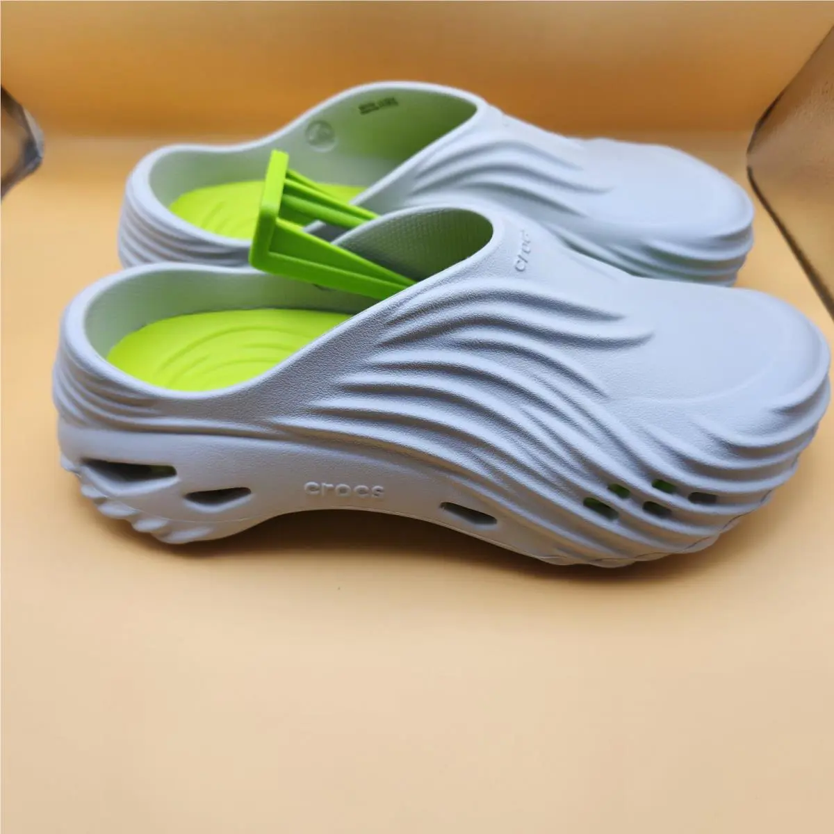 Crocs shoes - Echo Wave - Echo Wave - atmosphere 5