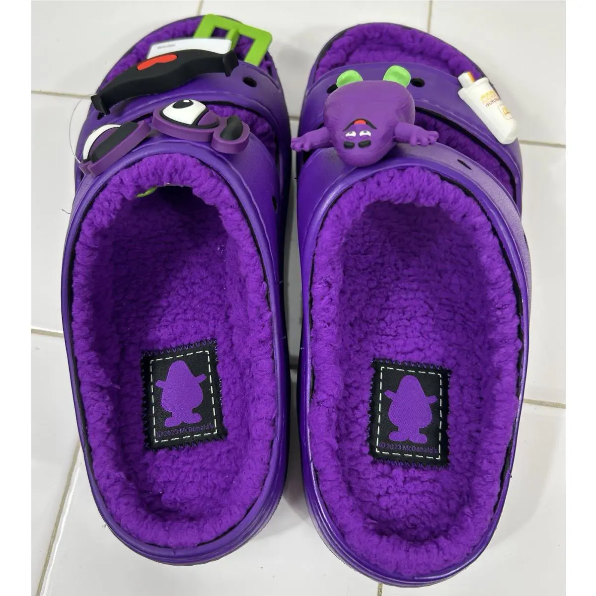 Crocs shoes - Purple (UPC: 192825701481) 1