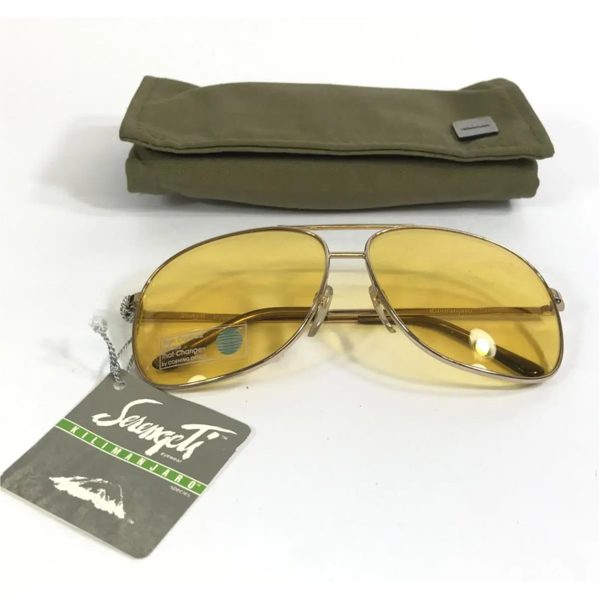 Vintage  Sunglasses 5065M Mens Gold Kilimanjaro Yellow Photochromic by Serengeti
