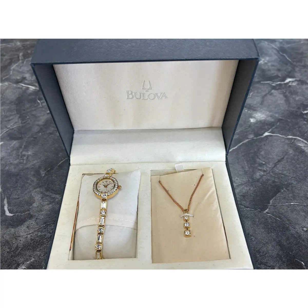 Bulova 98X106 Crystal Gold Tone Stainless White Dial Watch Necklace Box Set