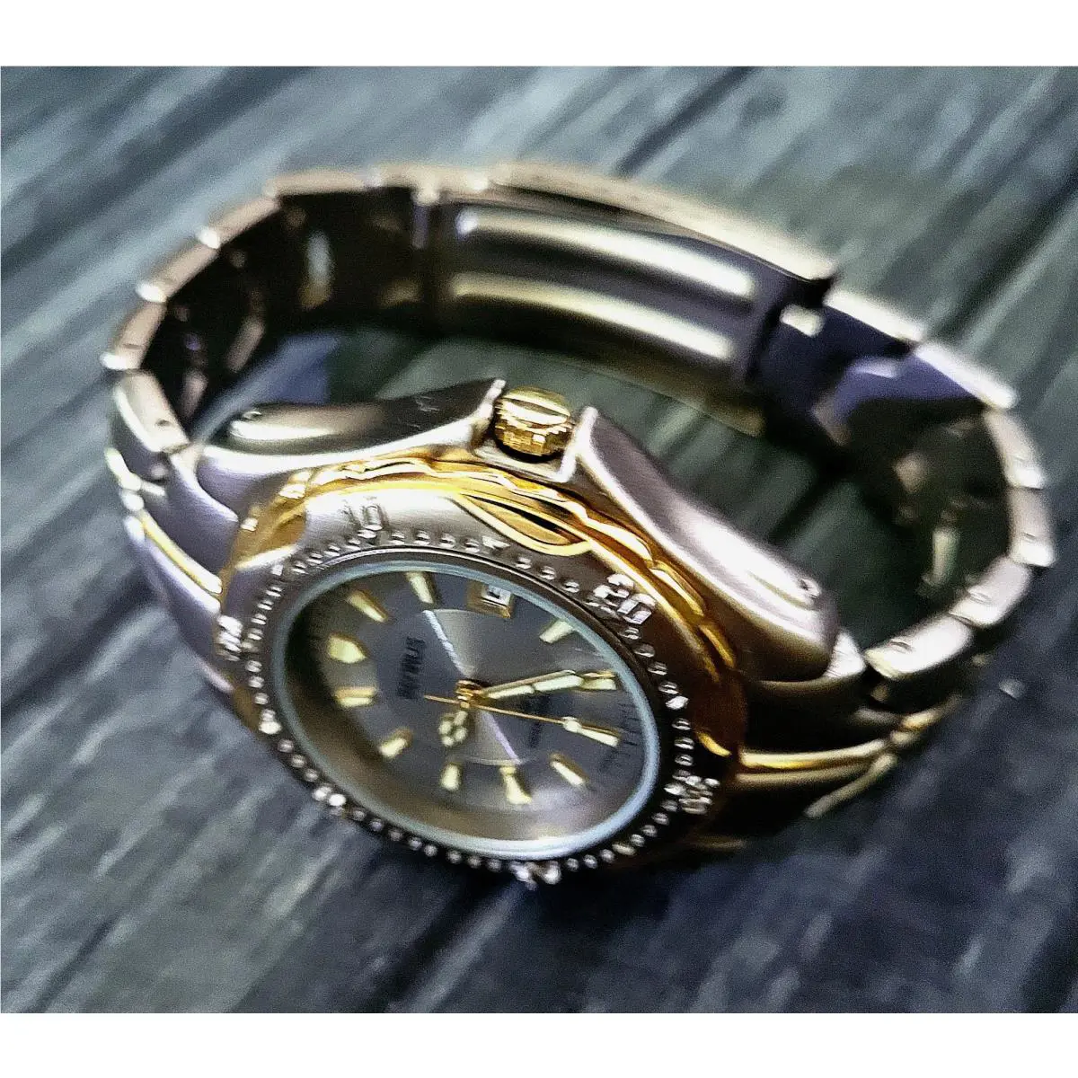 Collectable Vintage Benrus Mens Dive Dress Watch 40mm