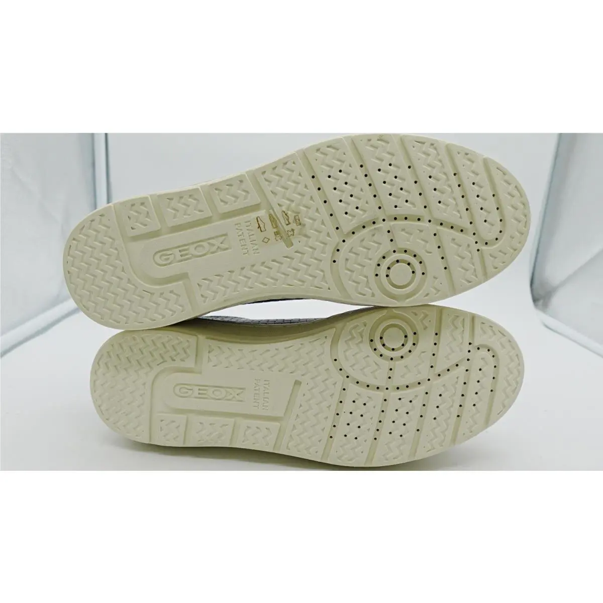 Geox shoes - Geox Respira U Ariam C - Black 9
