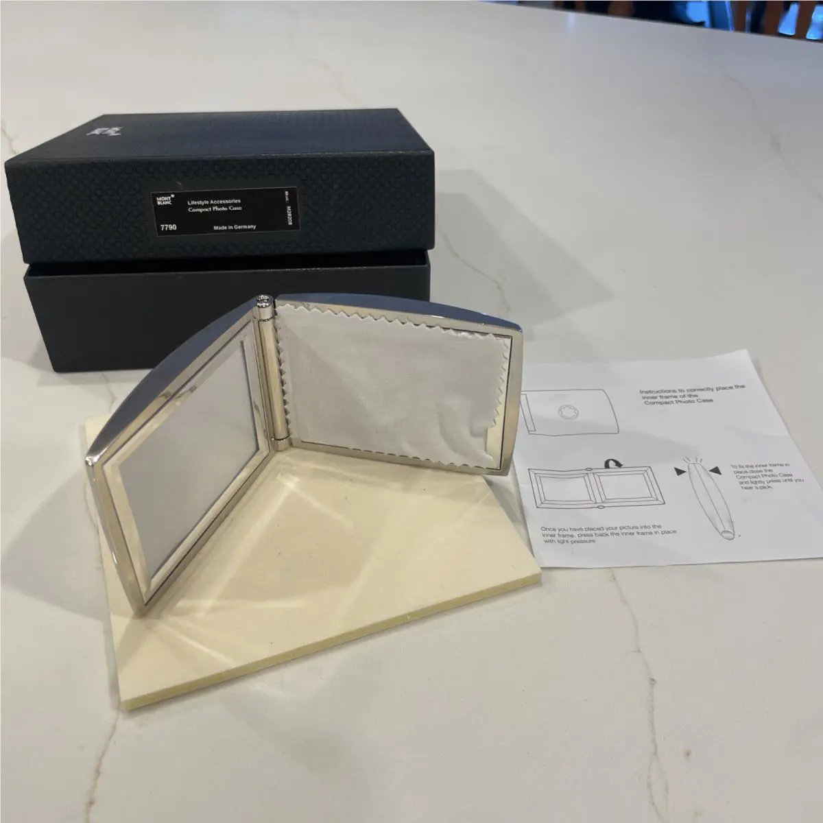 Montblanc Logo Compact Photo Case Steel 7790 M28208 Germany