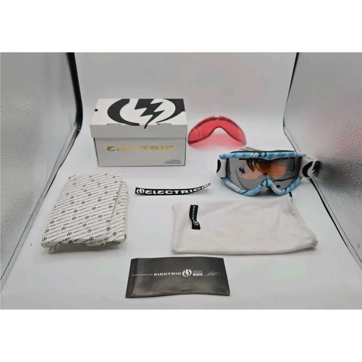 Electric Visual EG1 Snowboarding Ski Goggles W/ Extra Bonus Lens Volt Camo Blue