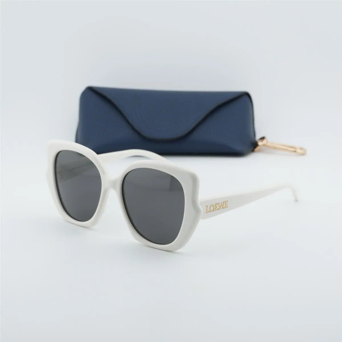 Loewe LW40133I 25A Ivory/smoke 55-17-140 Sunglasses