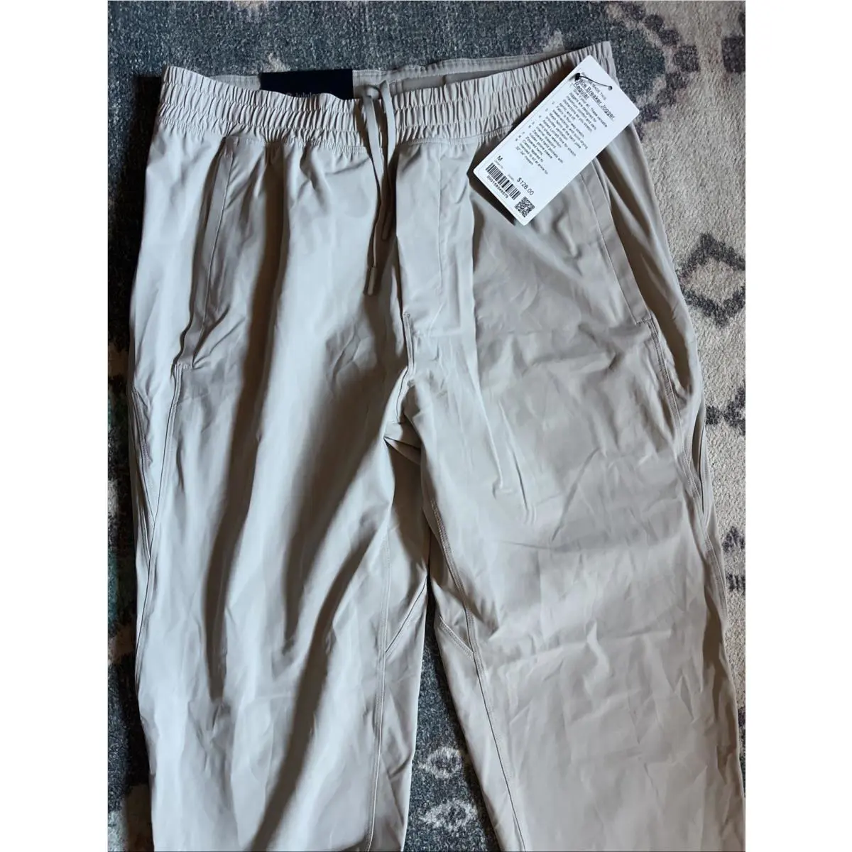 Lululemon clothing - Lululemon License to Train - License Train - Ivory 0