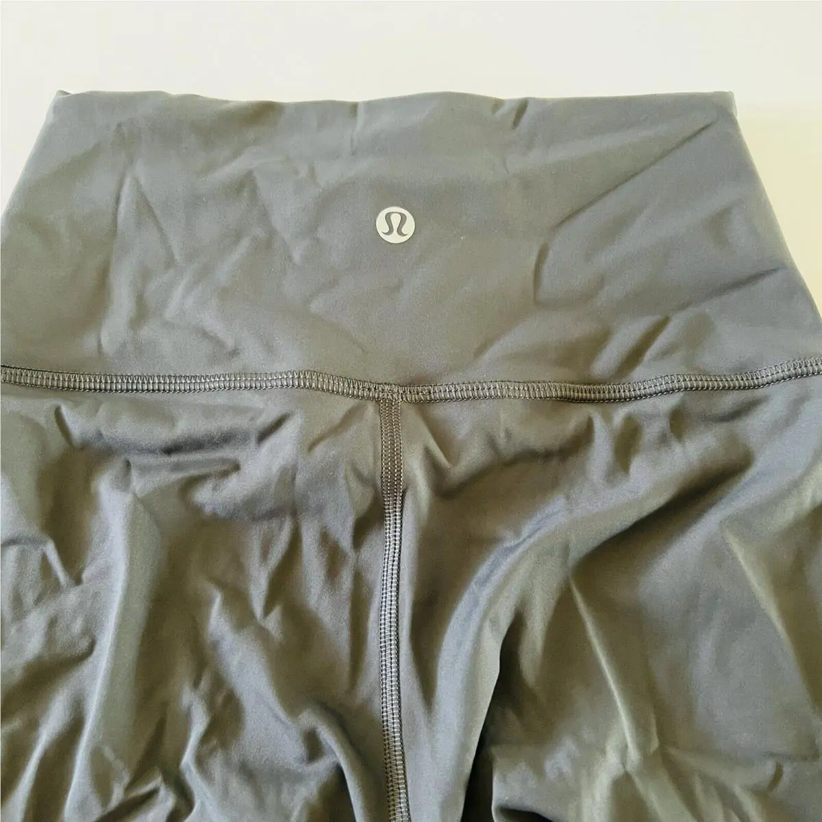 Lululemon clothing - Black 2
