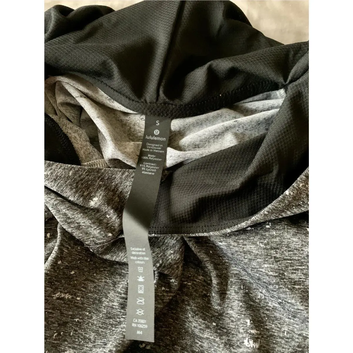 Lululemon clothing - Black-White 1