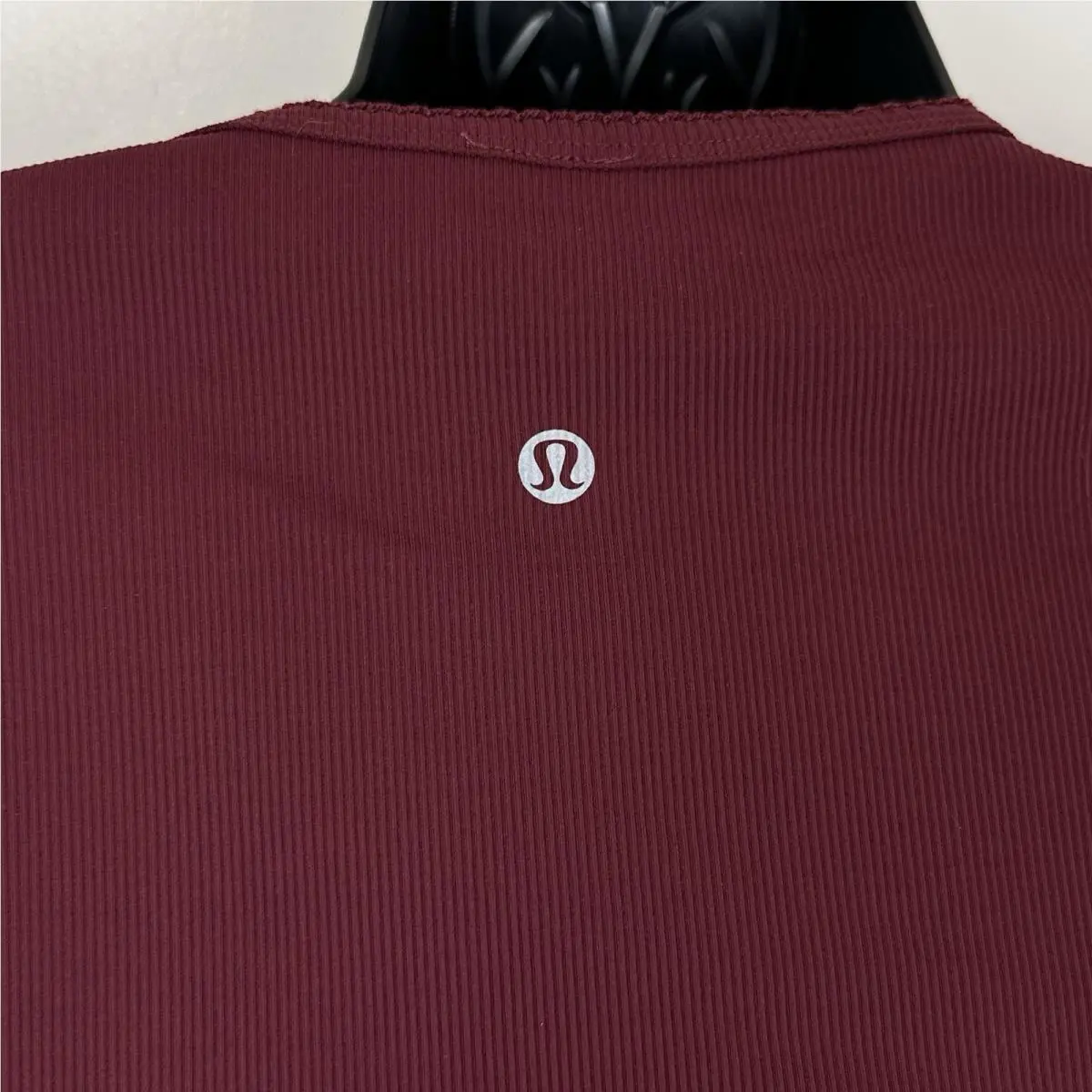 Lululemon clothing - Burgundy Bay 4
