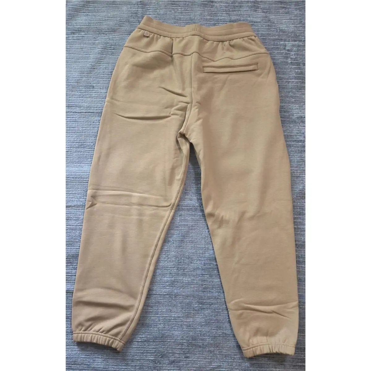 Lululemon clothing - Veige 1