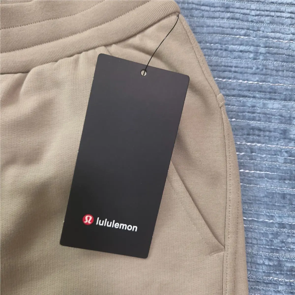 Lululemon clothing - Veige 3