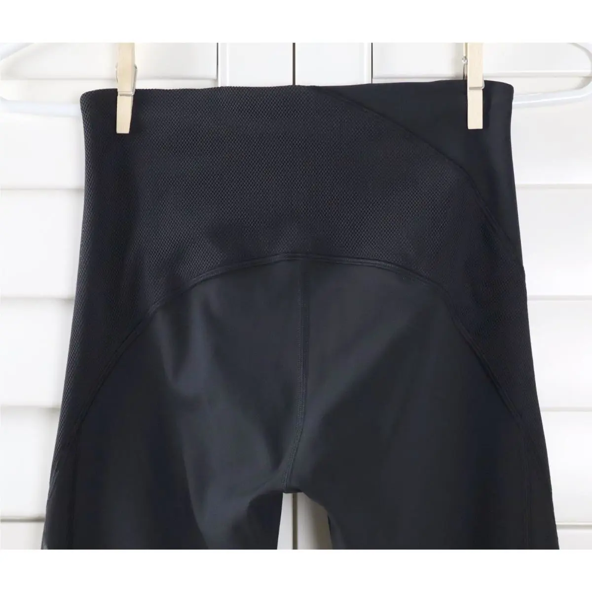 Lululemon clothing - Black 4