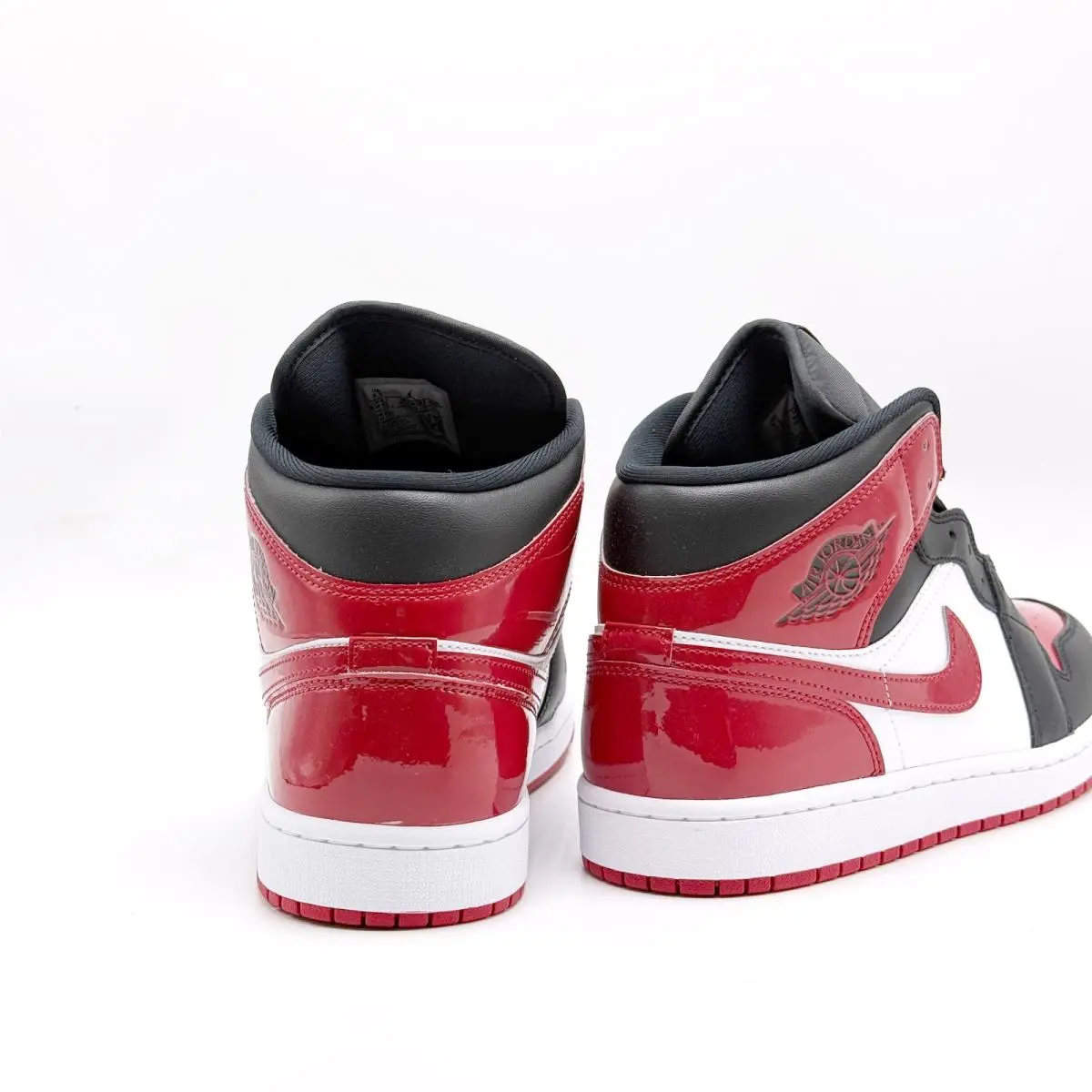Nike shoes - Air Jordan 1 Mid SE - HV4091 006 - Black 2