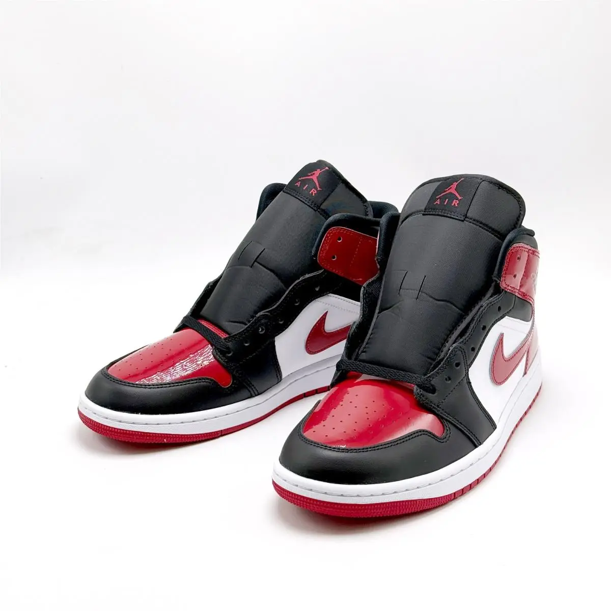 Nike shoes - Air Jordan 1 Mid SE - HV4091 006 - Black 5
